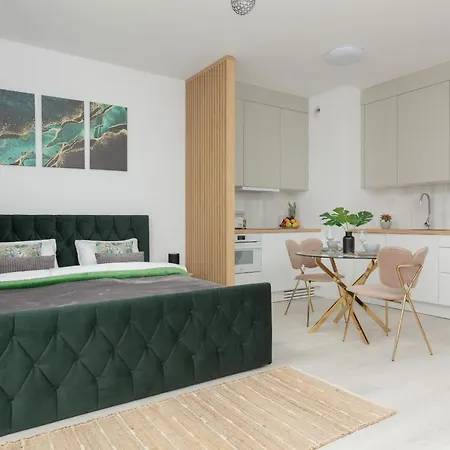 Cozy Zupnicza Soho Factory By Renters