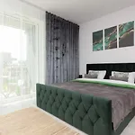 Cozy Zupnicza Soho Factory By Renters